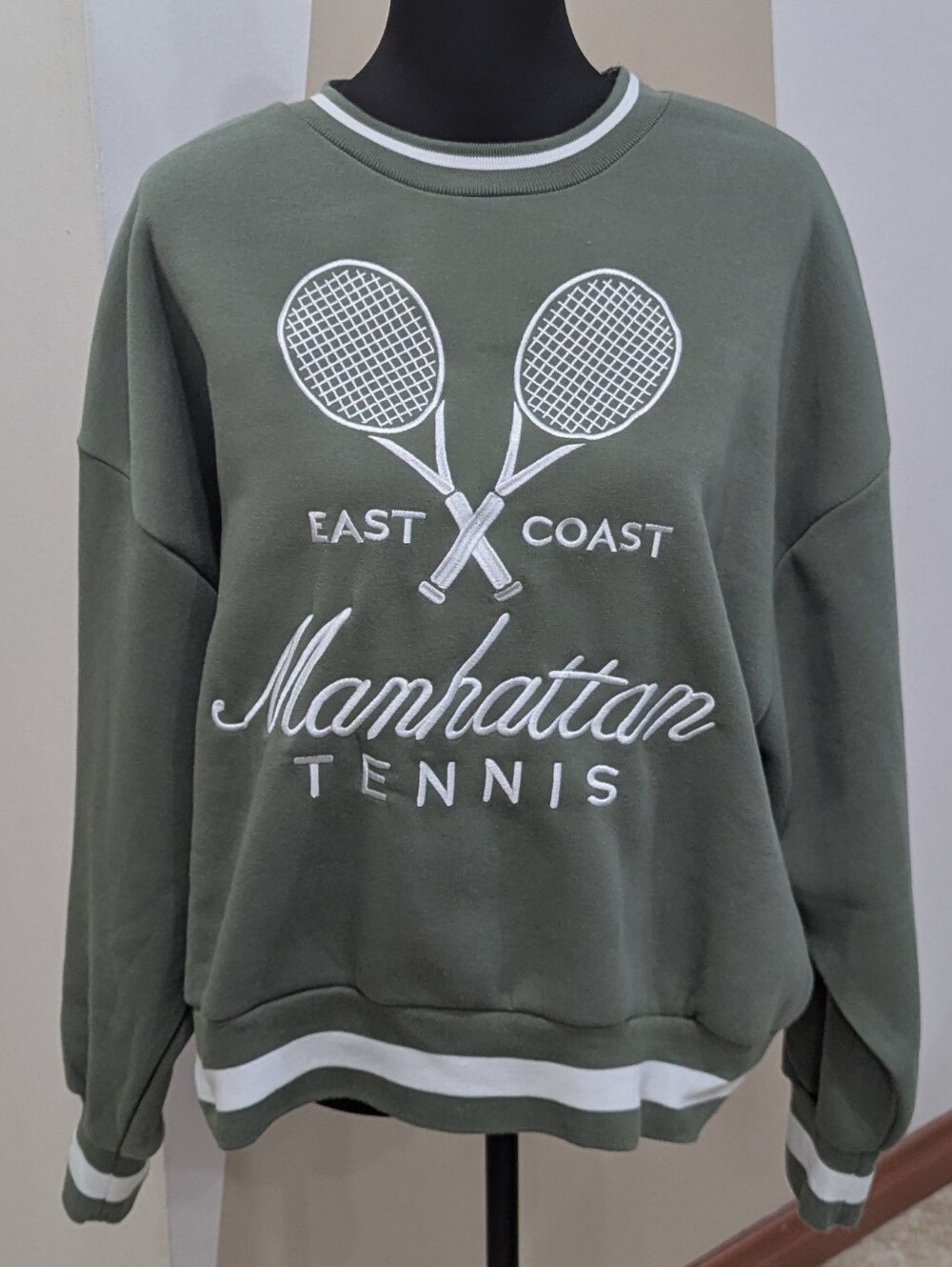 Better Together Manhattan Tennis Crewneck Sweater Size M
